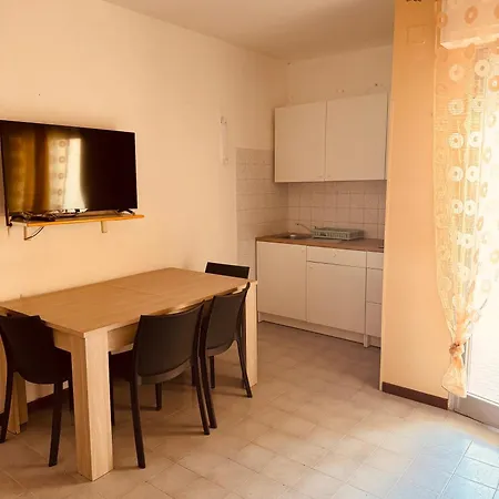 Apartment By The Sea